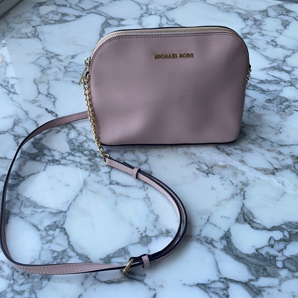 Michael Kors Handbags - Michael Kors crossbody bag